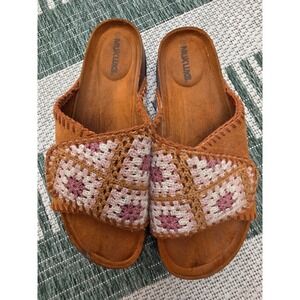 Muk Luks Slide Sandals Women 10 Brown Pink Crochet Square Boho Comfort  festival